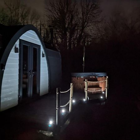 Emlyn'S Coppice - Luxury Woodland Glamping Villa Holywell  Exteriör bild