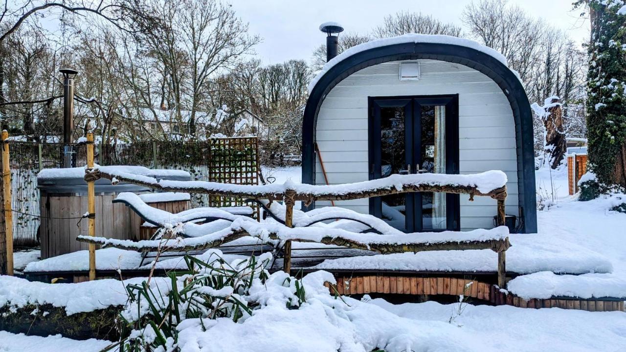 Emlyn'S Coppice - Luxury Woodland Glamping Villa Holywell  Exteriör bild