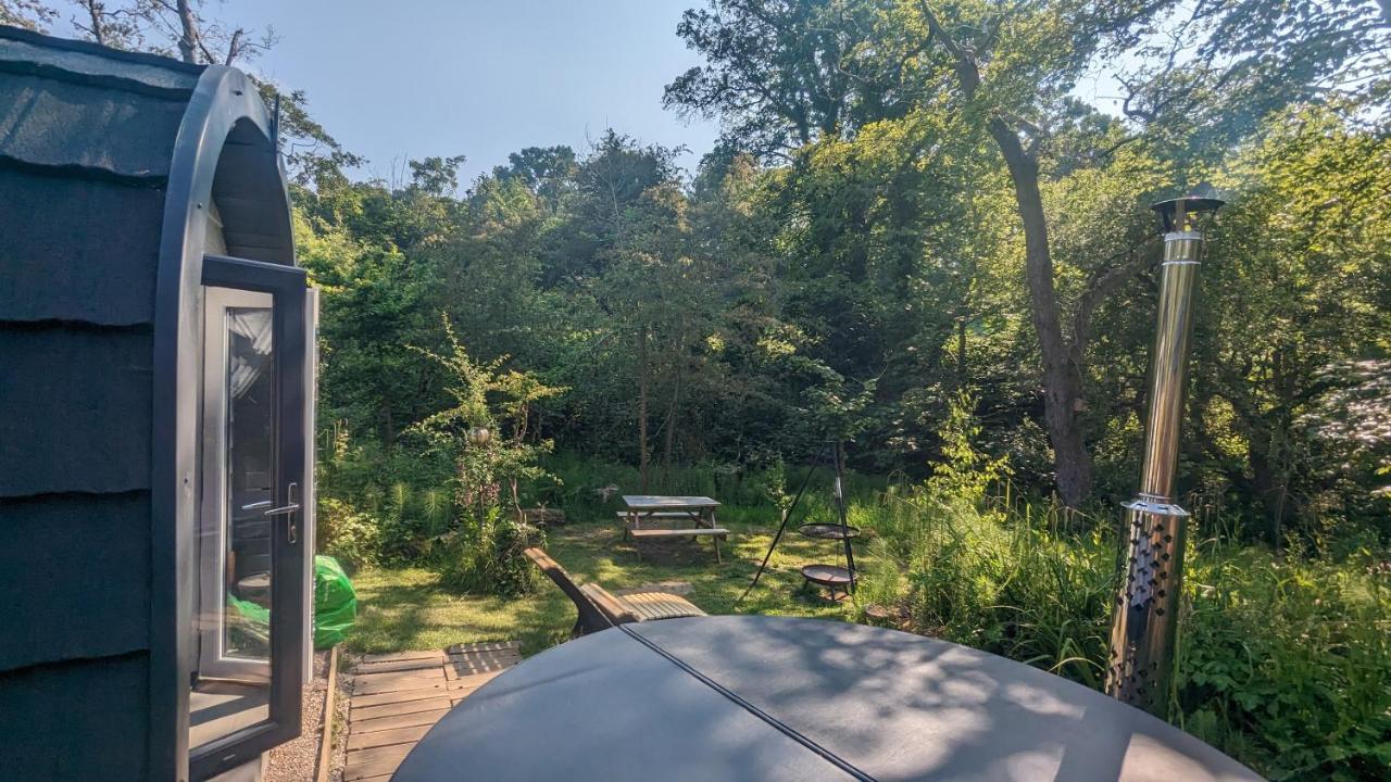 Emlyn'S Coppice - Luxury Woodland Glamping Villa Holywell  Exteriör bild
