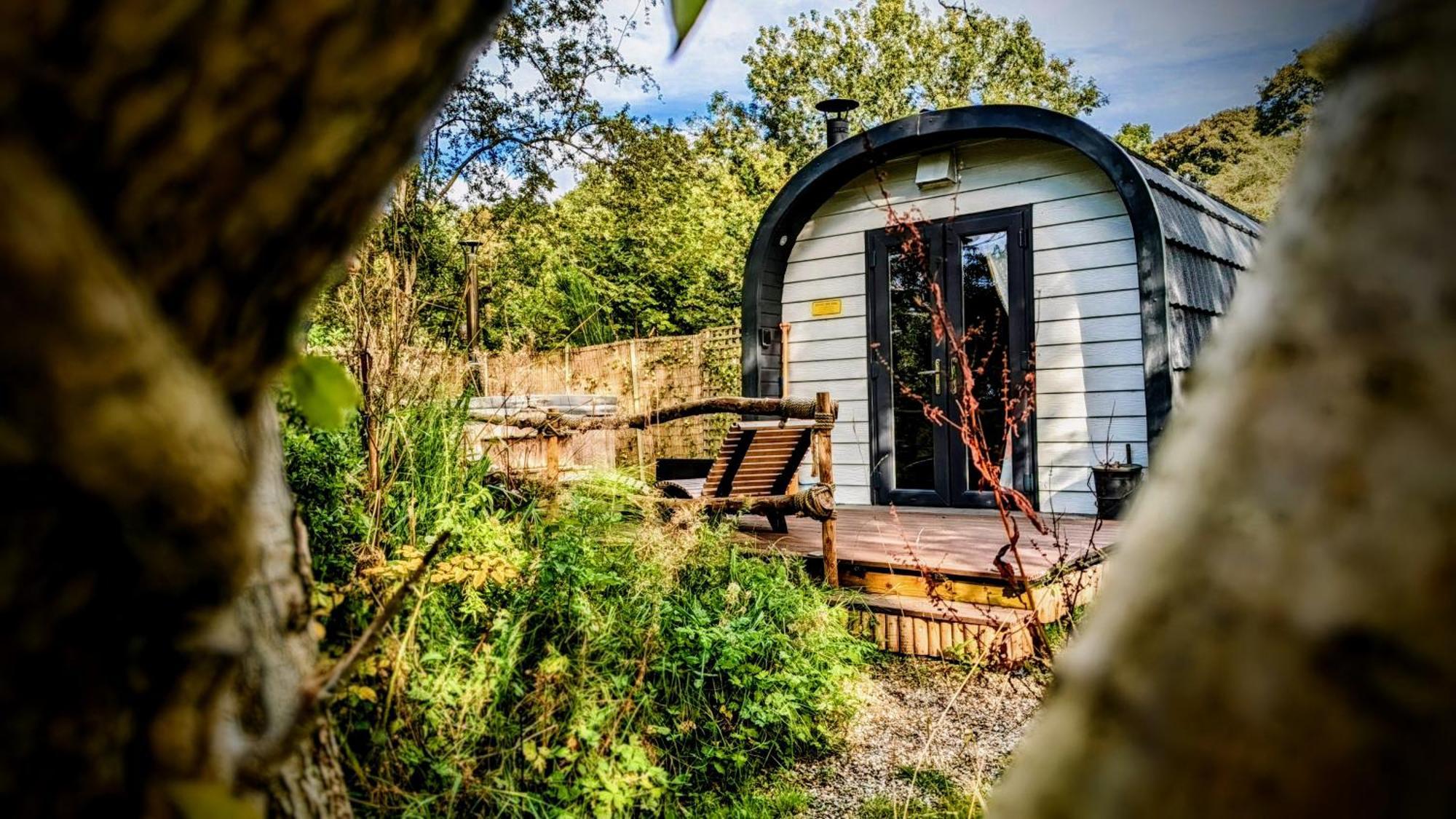 Emlyn'S Coppice - Luxury Woodland Glamping Villa Holywell  Exteriör bild