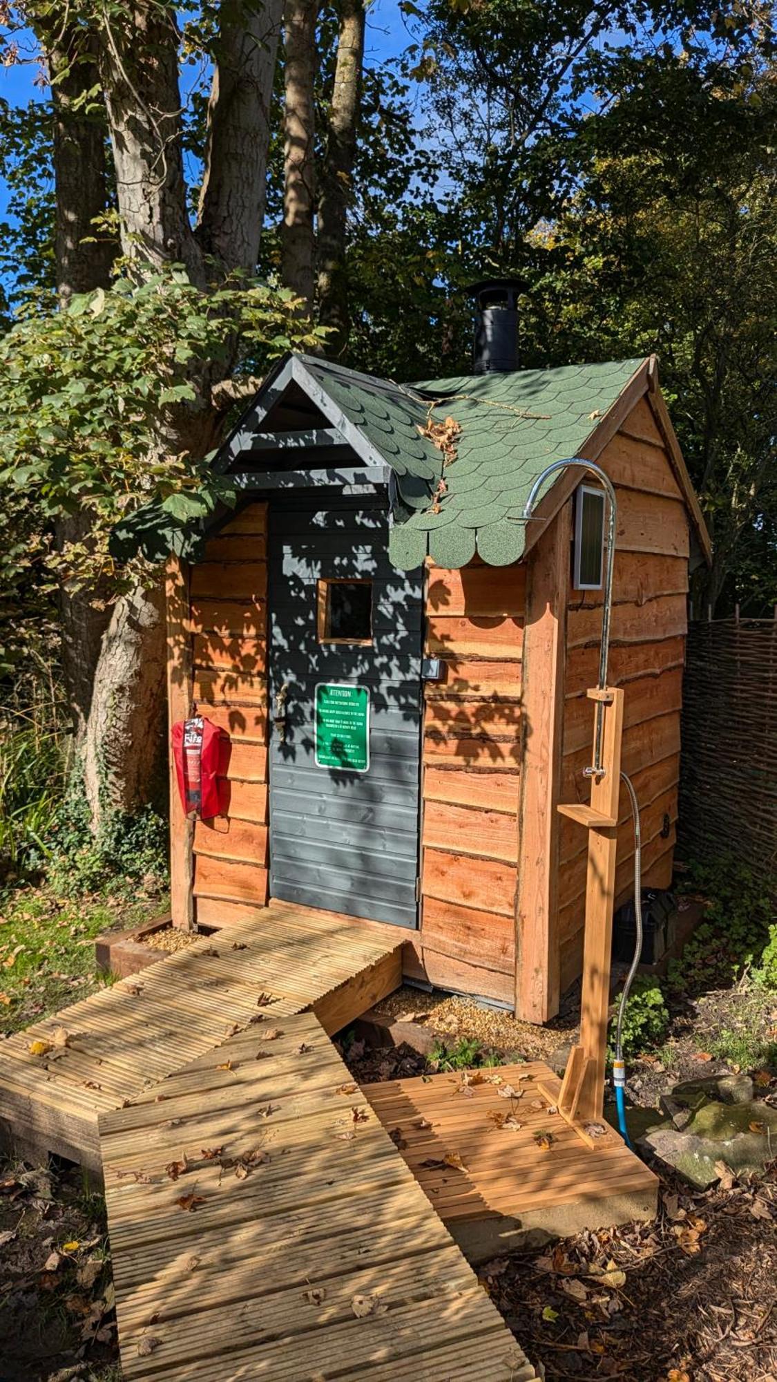 Emlyn'S Coppice - Luxury Woodland Glamping Villa Holywell  Exteriör bild
